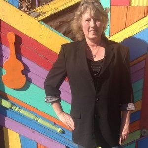 Meet your Posher, Debra